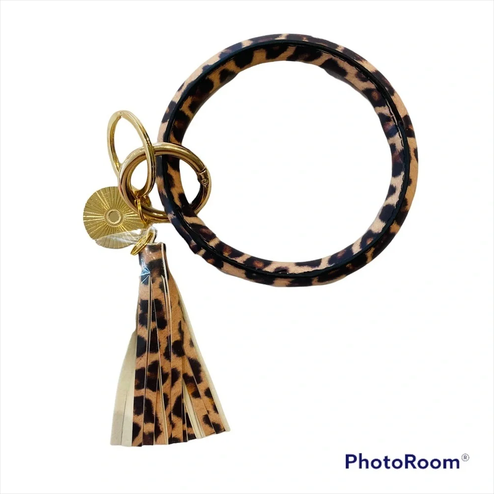 Key Chain Wrist Purse Charm Leopard Print NWT